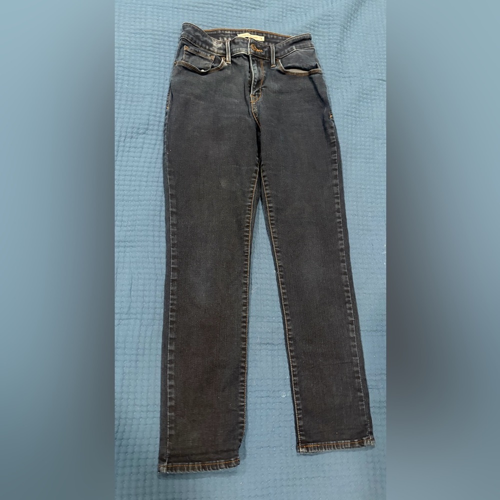 Levi's Women's Dark Denim Jeans Size 4 SHORT